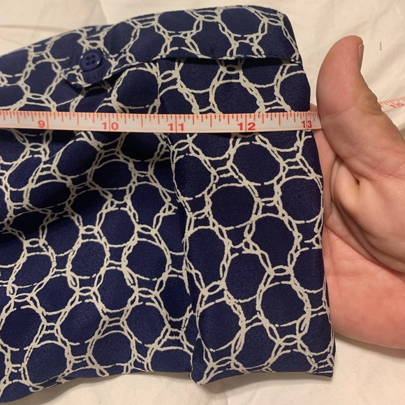 A StitchFix Navy & Cream Blouse- Scoop length, longer back - Sz. Medium - Picture 8 of 8